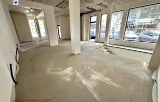 Магазин в Русе, Център