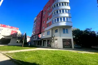 Магазин в Русе, Център