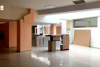 Магазин в Русе, Център