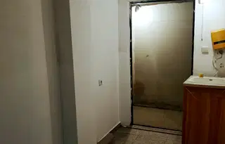 Магазин в София, Център