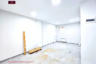 Магазин в София, Център