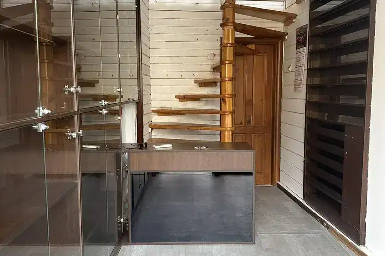 Shop in Sofia, Centyr