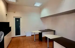 Магазин в София, Център