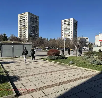 Снимка 5 — Магазин в София, Младост 1А