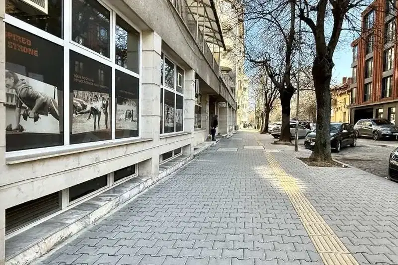 Магазин в София, Стрелбище