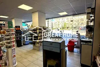 Магазин в Търговище, Център