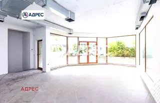 Магазин във Варна, Бриз