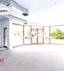 Магазин във Варна, Бриз