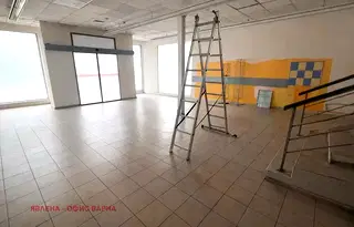 Магазин във Варна, ВИНС-Червен площад