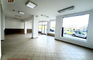 Магазин във Варна, Владислав Варненчик 1