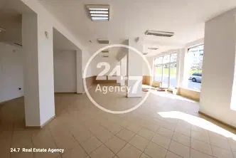 Магазин във Варна, Владислав Варненчик 1