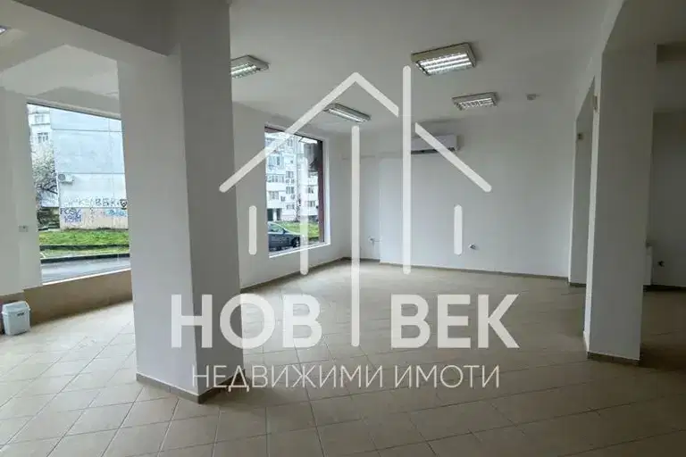 Shop in Varna, Vladislav Varnenchik 1
