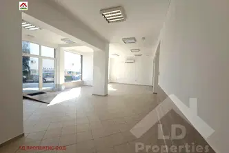 Магазин във Варна, Владислав Варненчик 2