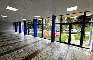 Магазин във Велико Търново, Център