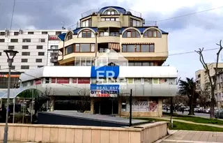 Магазин в Ямбол, Център