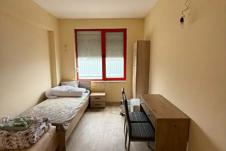 Room in Sofiya, Orlandovci