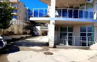Заведение във Варна, Бяла
