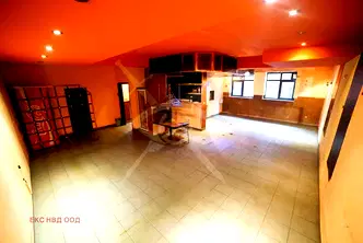 Заведение в Пловдив, Христо Смирненски
