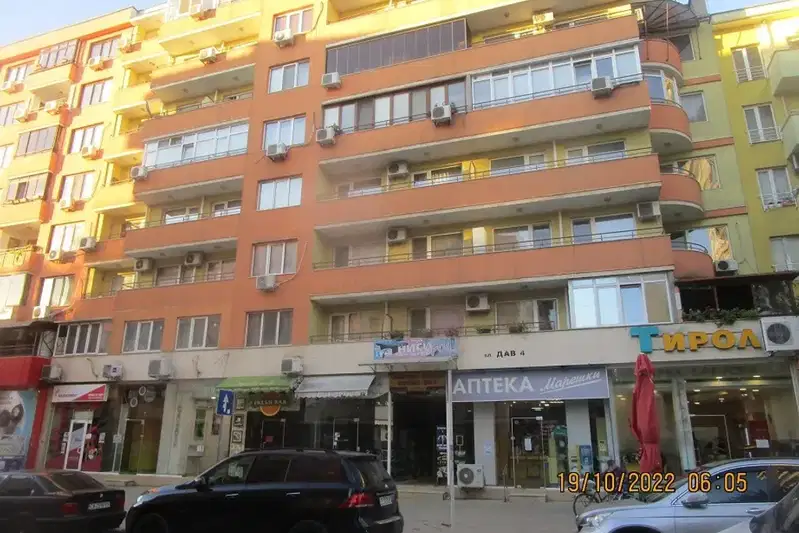 Venue in Ruse, Vyzrajdane