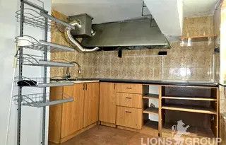 Заведение във Варна, ВИНС-Червен площад