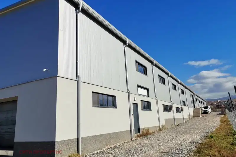 Warehouse in Благоев, Ален мак