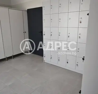 Photo 3 — Warehouse in област София, Bojurishte