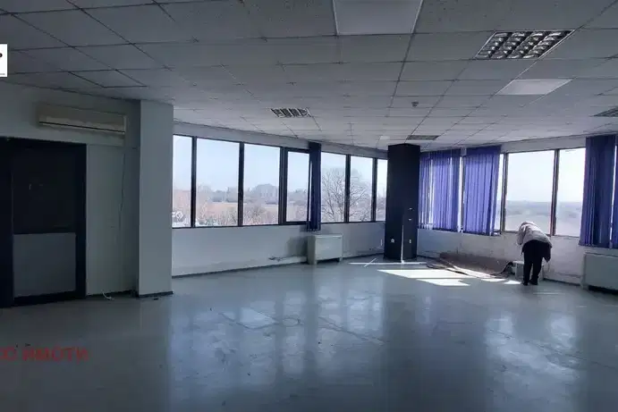 Склад в Пловдив, Брезовско шосе