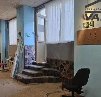 Снимка 4 — Склад в Русе, Цветница