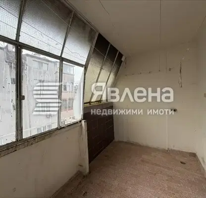 Photo 3 — apartment in Благоев, Широк център