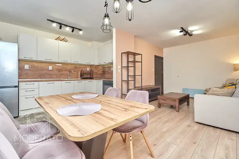 3-bedroom apartment in Burgas, Centyr