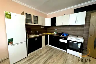 Тристаен апартамент с остъклена тераса в Изгрев, Бургас
