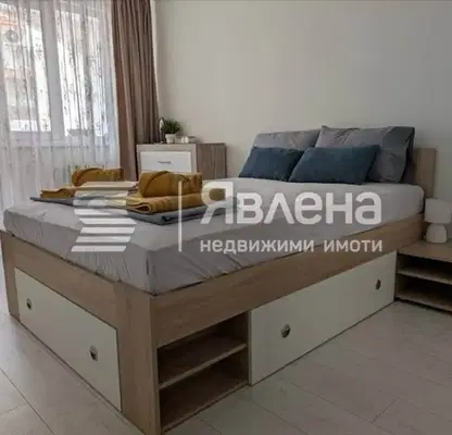 Снимка 5 — Двустаен апартамент с две тераси в Лазур, Бургас