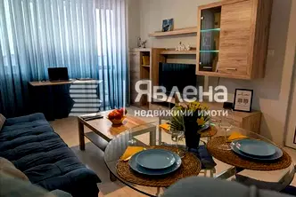 Двустаен апартамент с две тераси в Лазур, Бургас
