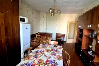апартамент в Добрич, Строител