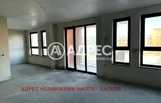 Многостаен апартамент в Хасково, Център