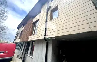 Многостаен апартамент в Хасково, Каменни