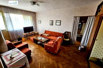 Многостаен апартамент в Кърджали, Център