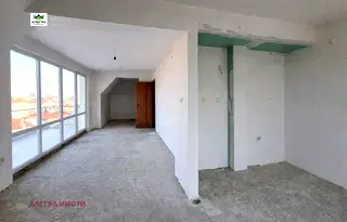 Двустаен апартамент в Пазарджик, Устрем