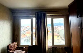 апартамент в Перник, Център