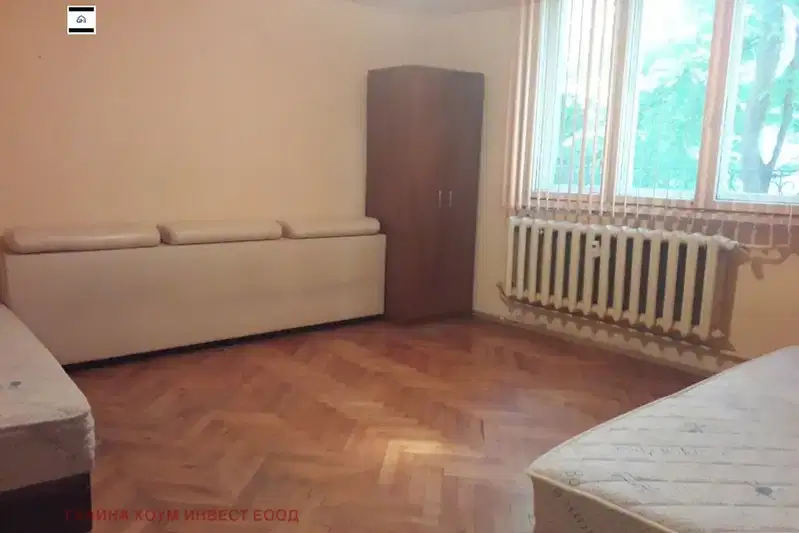Тристаен апартамент в Плевен, Идеален център