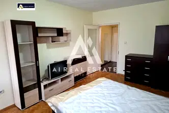апартамент в Плевен, Широк център