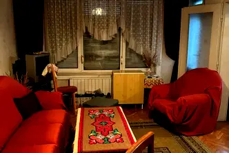 Тристаен апартамент с две тераси в Център, Пловдив