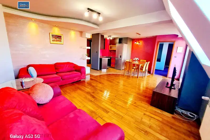 3-bedroom apartment in Plovdiv, Centyr