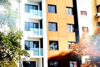 Тристаен апартамент с две тераси в Христо Смирненски, Пловдив