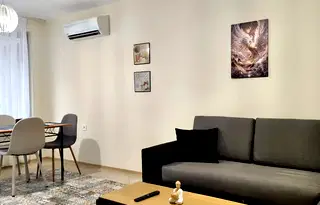 Двустаен апартамент с голяма тераса в Каменица 1, Пловдив