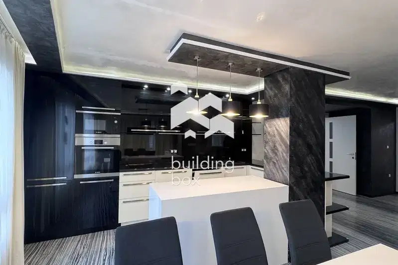 3-bedroom apartment in Plovdiv, Kyrshiyaka