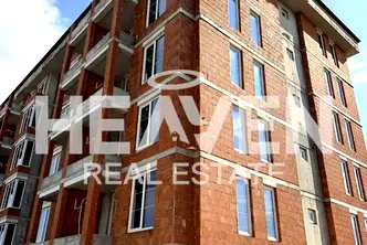 Тристаен апартамент с южно изложение в Остромила, Пловдив