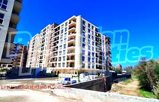Двустаен апартамент в Южен, Пловдив с тераса и асансьор