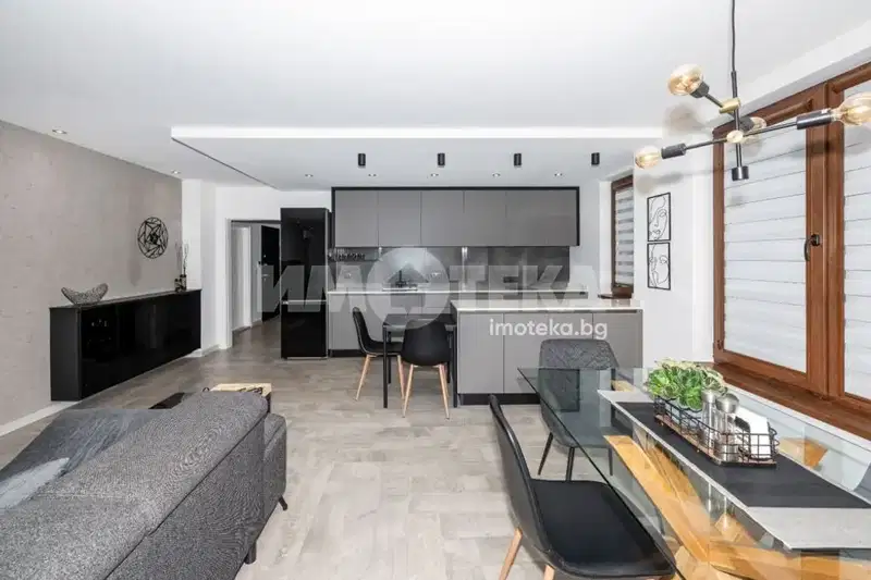 3-bedroom apartment in Plovdiv, Zapaden