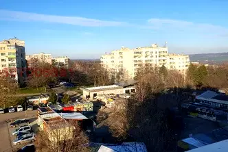 Тристаен апартамент в Раз, Орел